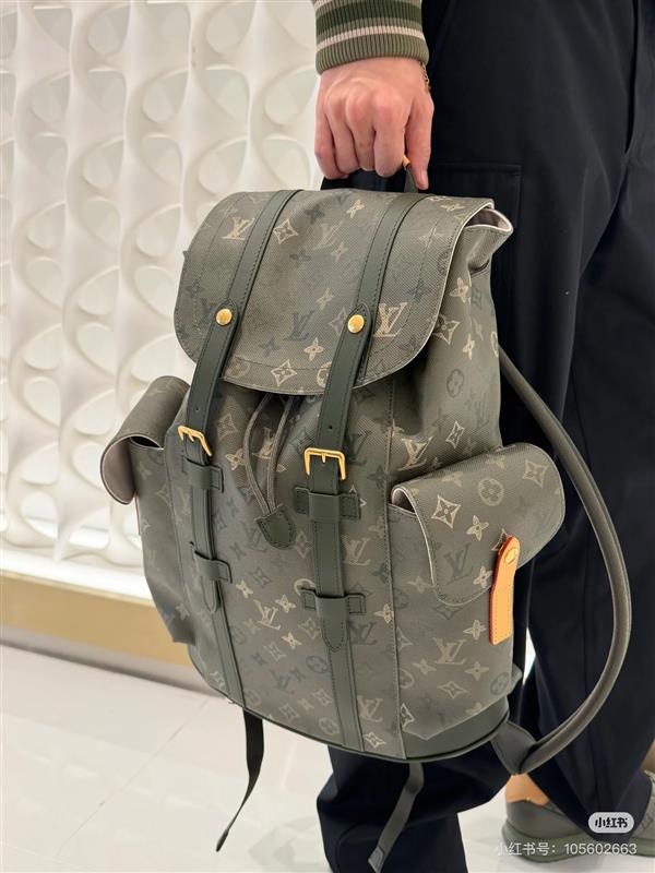 2026120182746242 270